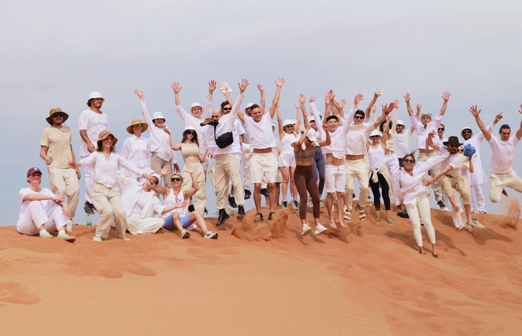 <span>Випассана NHC — это путь к балансу</span> между личным развитием и социальной активностью